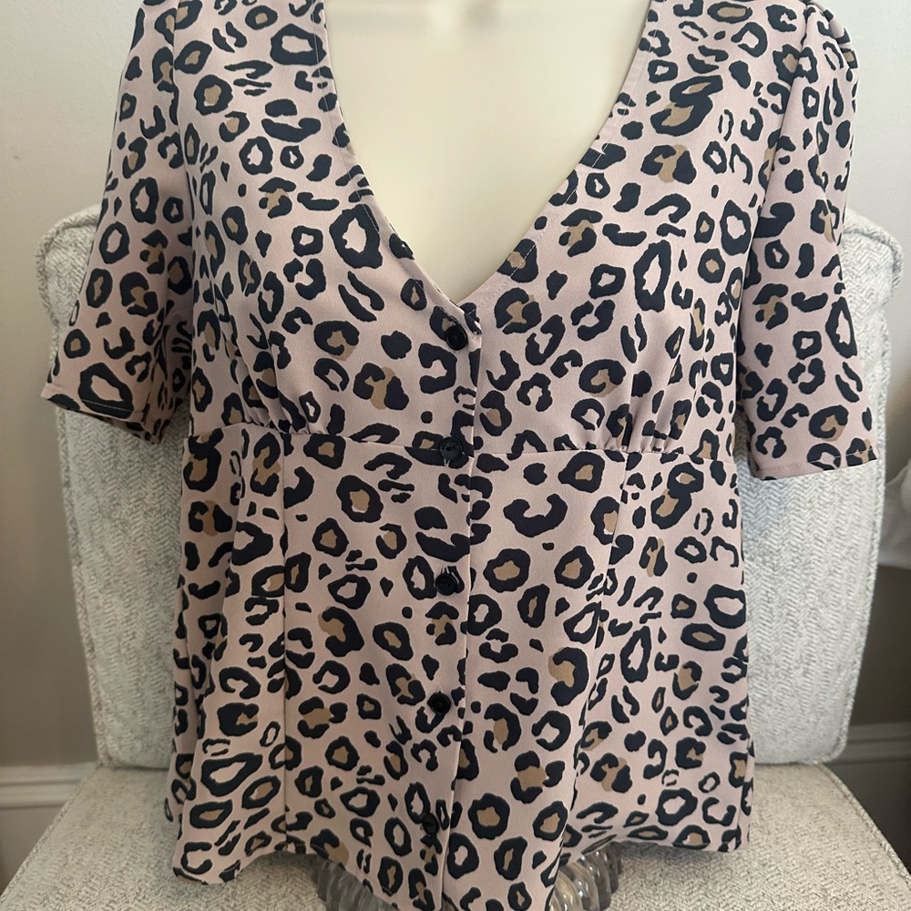 Sanctuary Leopard Print Button Top - image 5